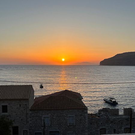 Limeni Inn Boutique Hotel Adults Only 12Plus Buitenkant foto